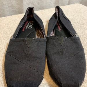 Bobs by Skechers memory foam size 8 black